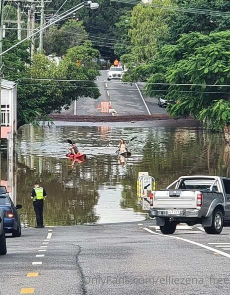 elliezena free actrice de sexe photos