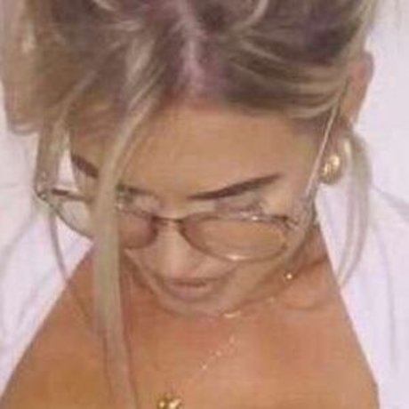 Penicuik étoile nue photos