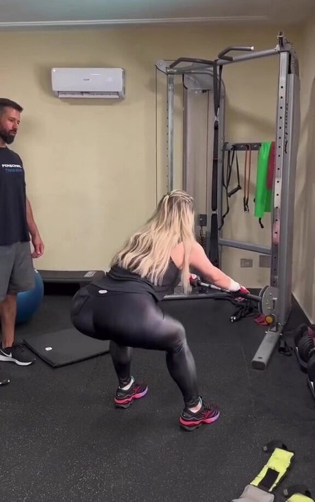 Joice Hasselmann étoile gratuite galeries