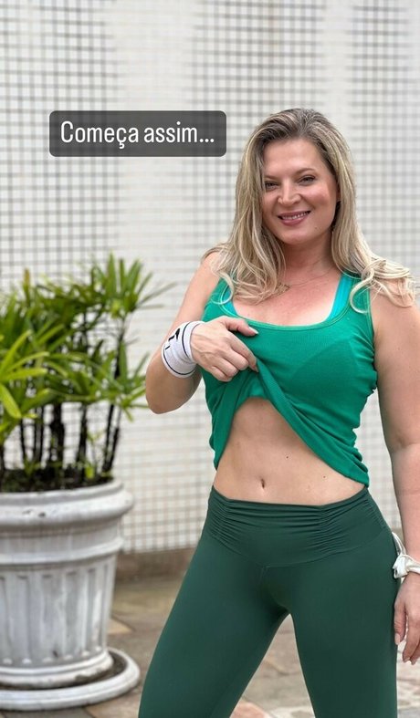 Joice Hasselmann star du porno érotique collection