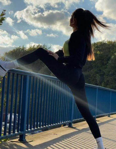 adolescent maigre onlyfans adulte galeries