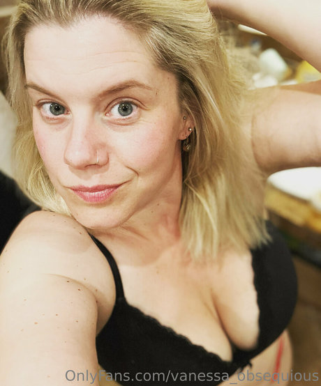 vanessa obsequious modèles nus photos