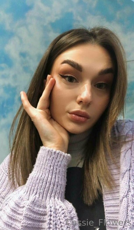 cassie flower étoile photos