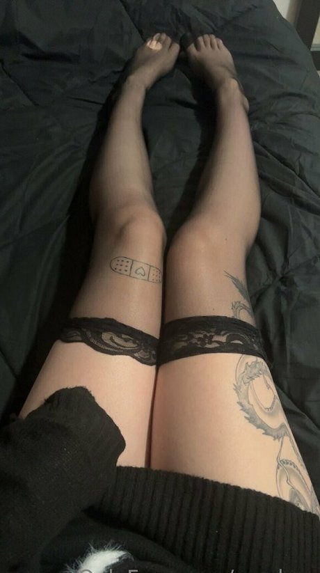 wuvkyu jolie star du porno galerie