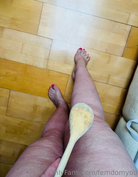 tatouages ​​blonds onlyfans sexy érotique photos