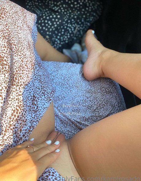 Karol Rosado étoile adulte galeries