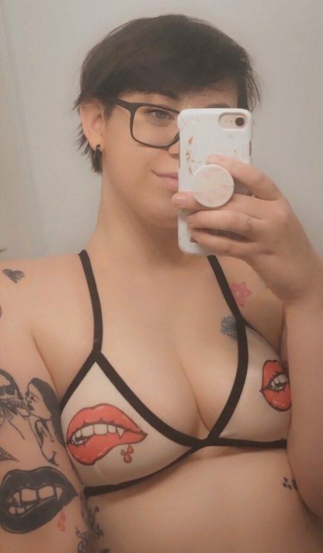 cowgirl aux gros seins onlyfans nue en haute qualité archive