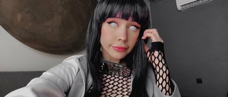 Hheadshhot beau modèle des photos