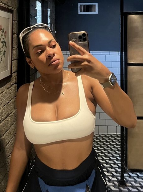 Camille Corbett modèle chaud galerie