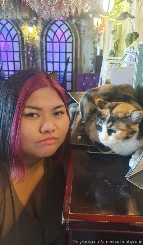 ameenachubbycutie étoile nue photos