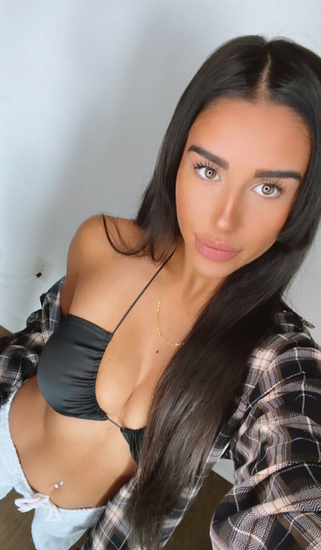 miafall modèle nu collection