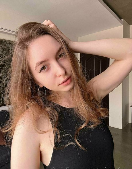 miyu free étoile sexy photo