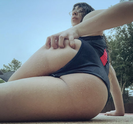 Rayray Sugarbutt actrice de nus photos