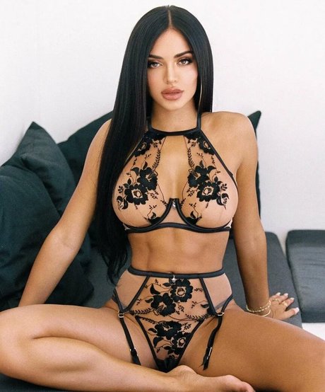 Sephora Noori nus étoiles des photos