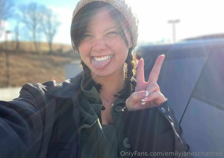 emilyjoneschatfree actrice de grande qualité des photos