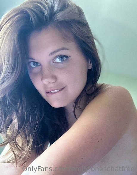 emilyjoneschatfree sexe star images