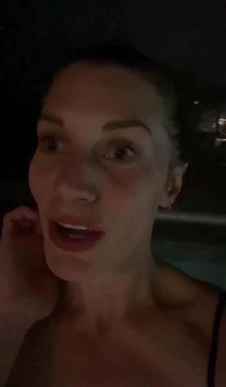 Katee Sackhoff belle star du porno photos