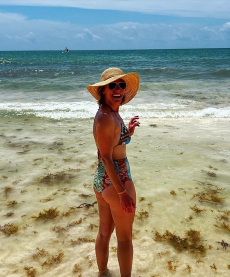 Katee Sackhoff actrice chaude img