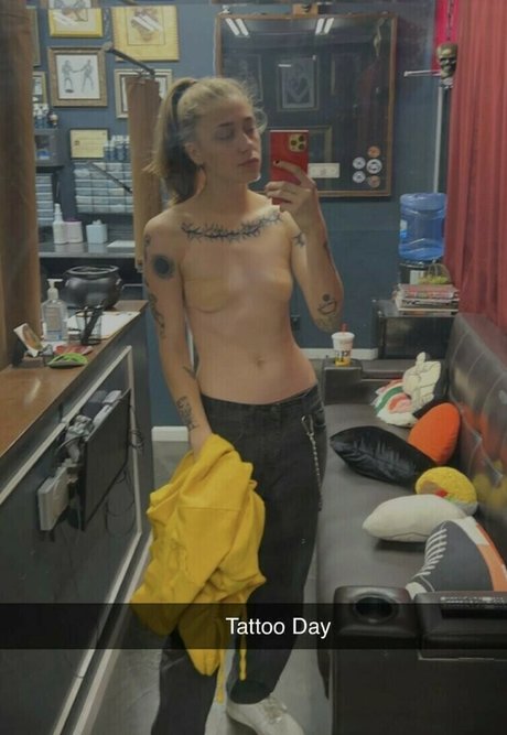 femme seulementfans adulte chaud img