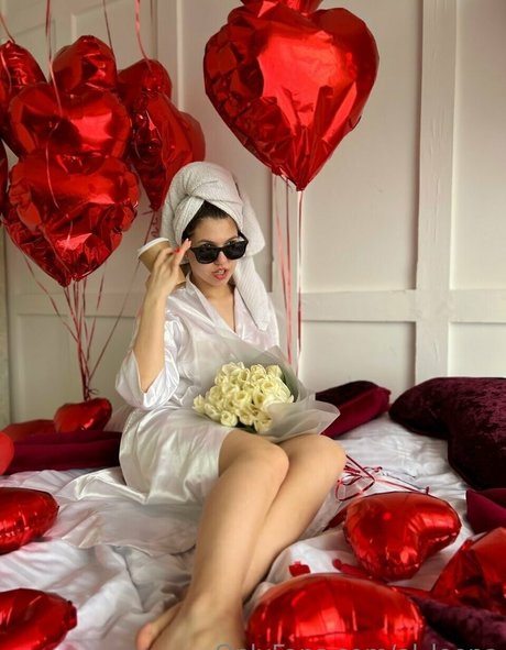 visage onlyfans nu érotique img