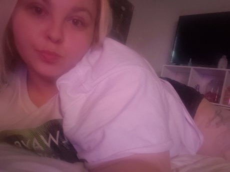 Amanda Knoxxx modèle sympa des photos