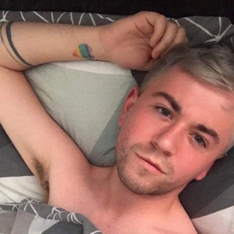 Adxmsxcrxt jolie étoile des photos