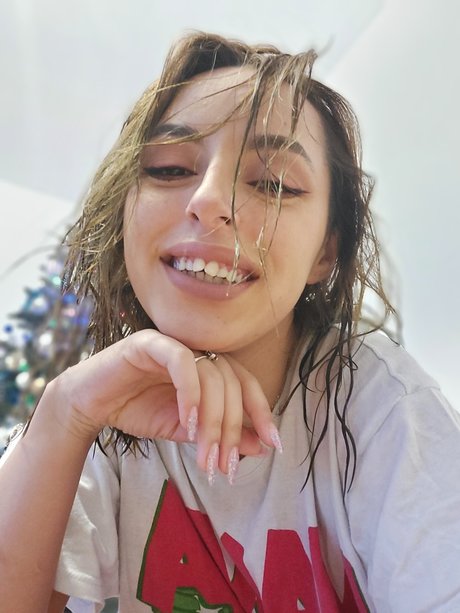 Adelina Mihaela star du porno gratuit images