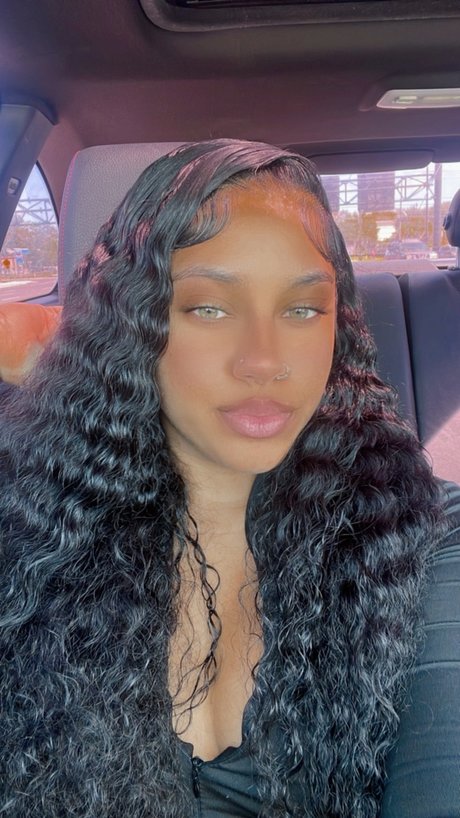 IAMMANGELYY jolie actrice photos