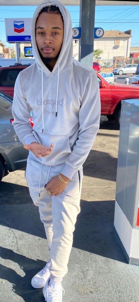 fans de grandes filles uniquement assez érotique photo