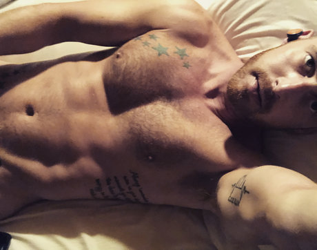 Aidan Anthony modèle érotique photo