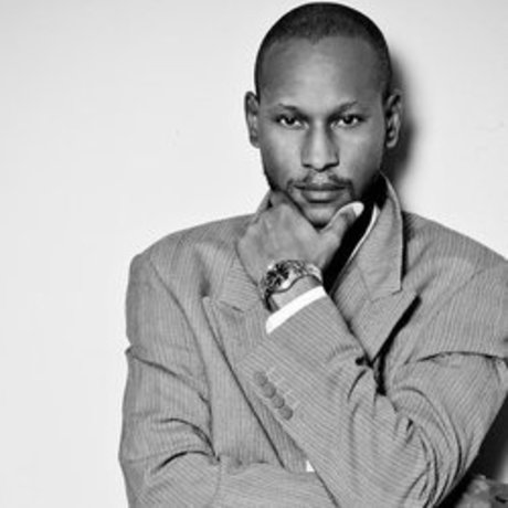 Oliver Lewis modèle xxx img