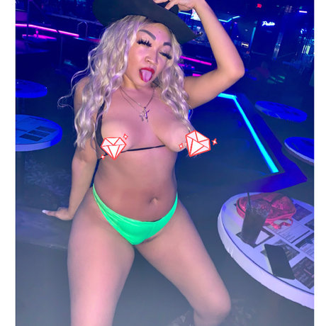 Oyememamita haut de star du porno galeries