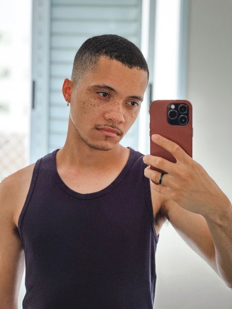 Otto The Exhibitionist Twink star du porno adulte image