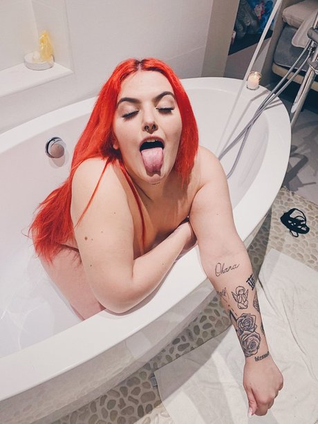 Akka booty star du porno en haute qualité img