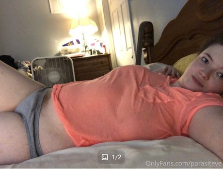 Parasite Eve Top 39_ nus étoiles photo