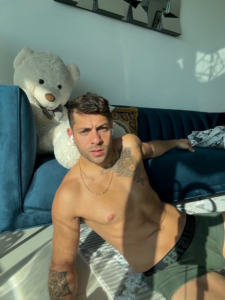 Luiisge star pornographique archive