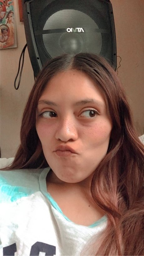 Paola Rosales étoile érotique archive