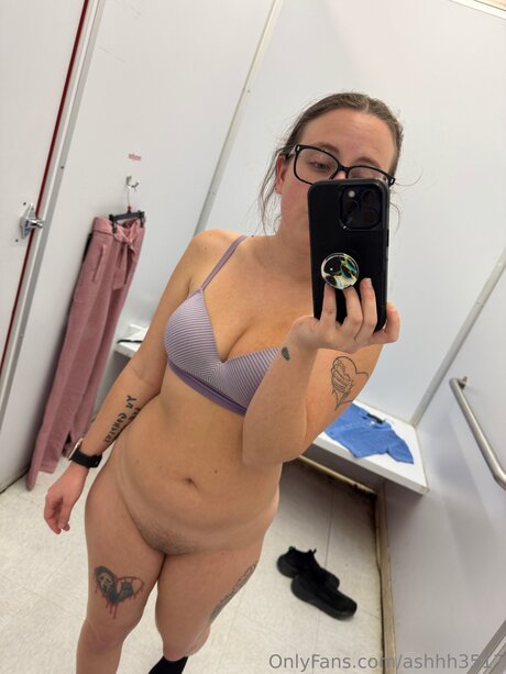 Ashhh modèle xxx des photos