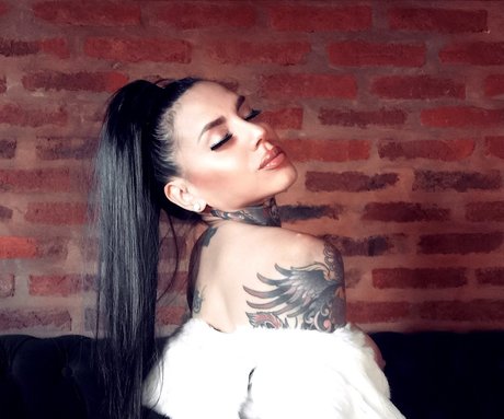 Lucyfer belle actrice img