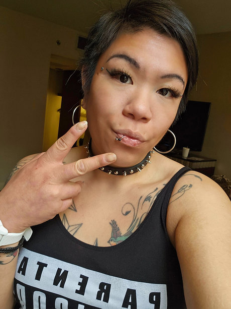 Gracie Guillotine star érotique galeries