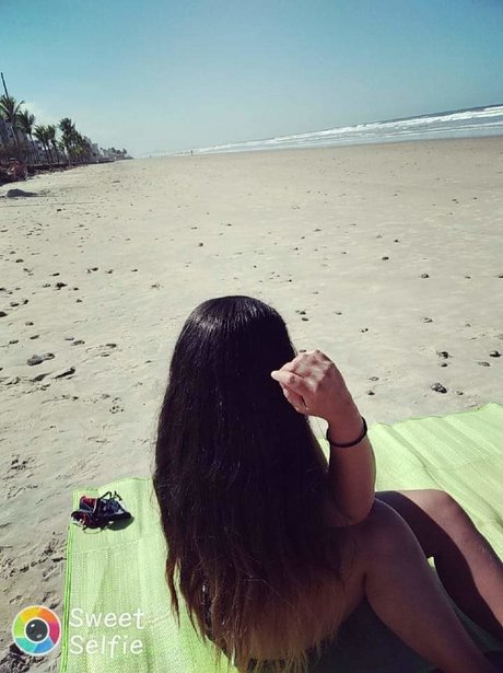 Pamela Palmeira modèle hd photos