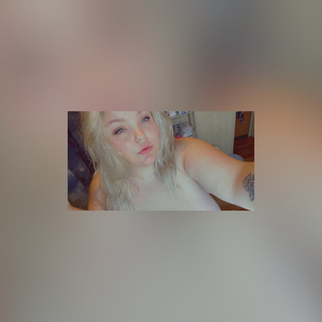 Alannah Valencia modèle meilleur images