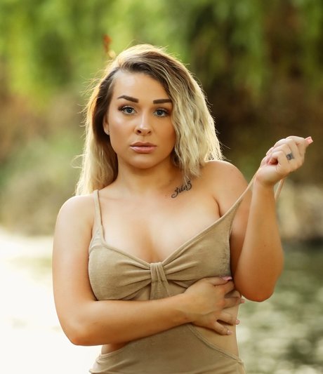 Alaya star exclusive photo