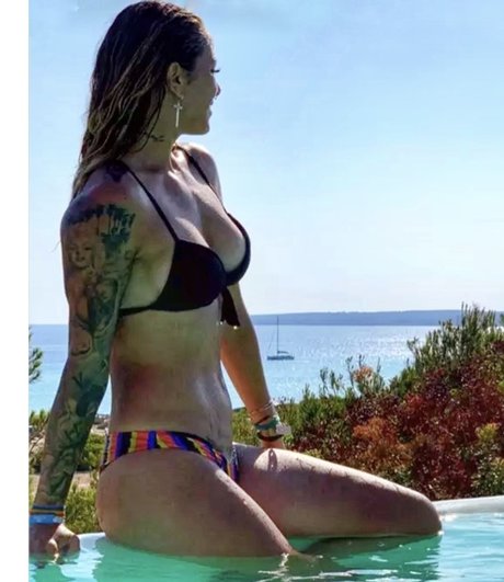 Alba Galan la Rockera del padel_ art modèle photos