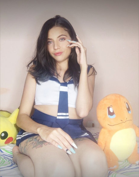 Celeste Pearl modèle xxx collection