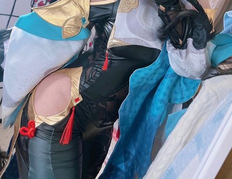 Peachyu actrice chaude galeries