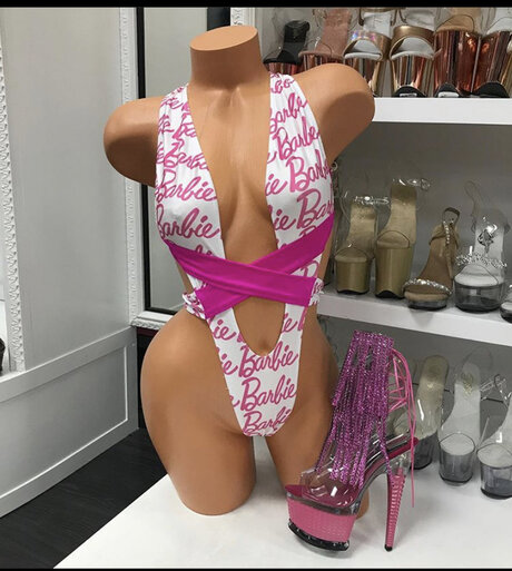 _xs FREE_ actrice de grande qualité photos