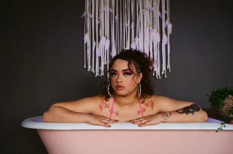 Thiccy smols actrice de nus image