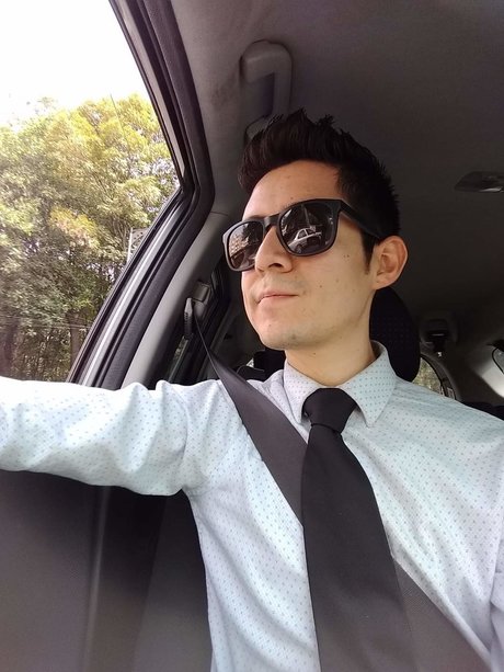 Alex Ayala belle actrice galeries