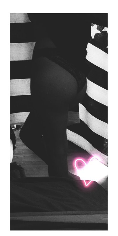 Petite ThiccThighs modèle porno images